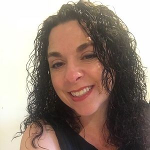 Meet your Posher, Lorraine